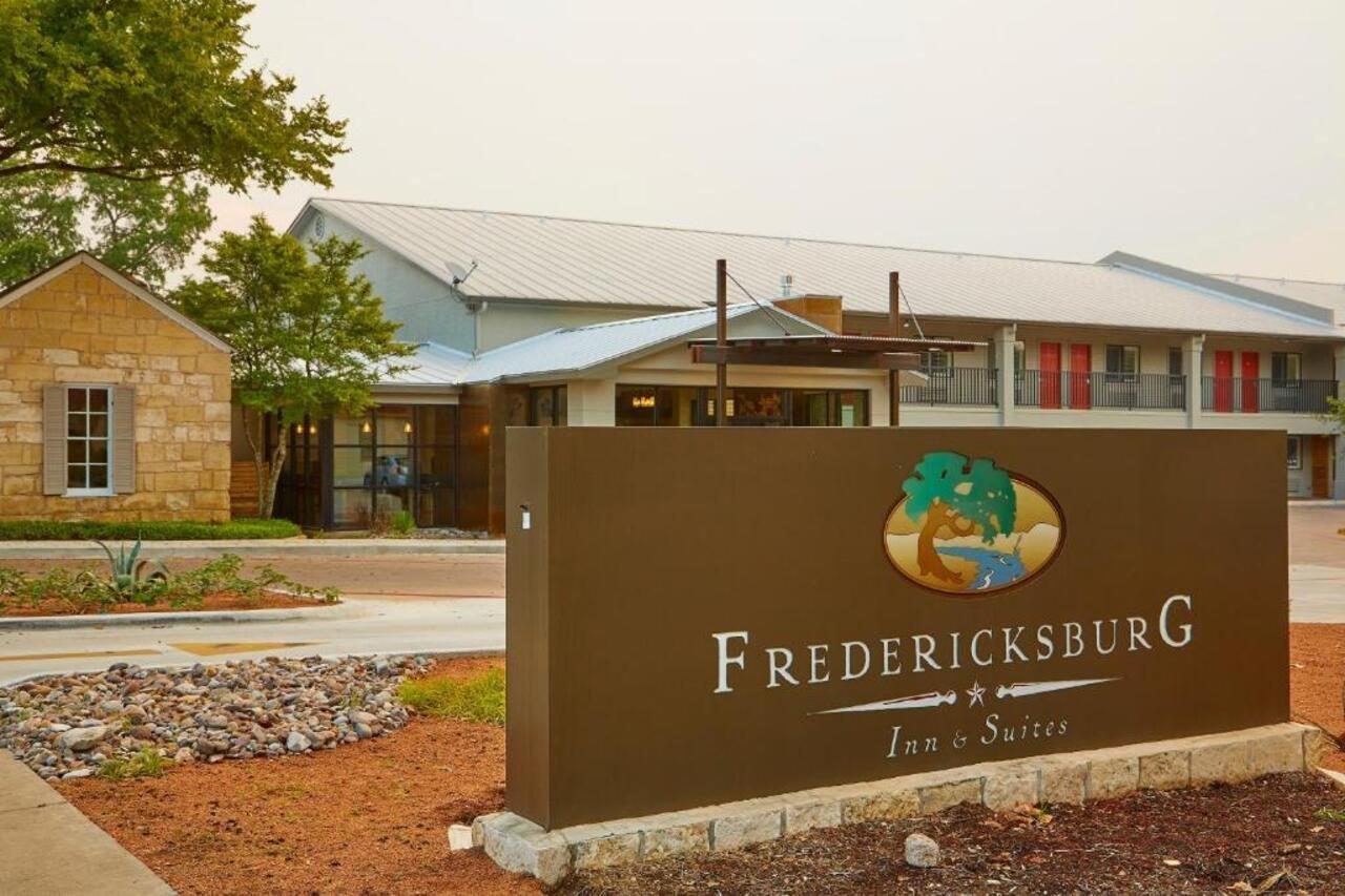 Fredericksburg Inn And Suites Eksteriør billede