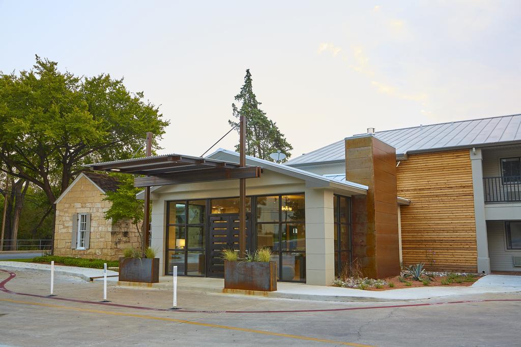 Fredericksburg Inn And Suites Eksteriør billede